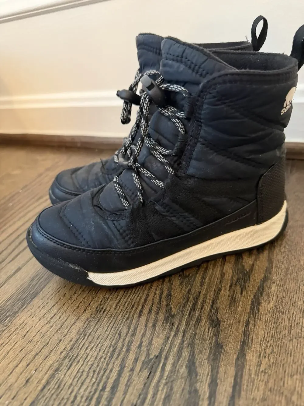 Sorel Youth EUC SZ 2 Whitney II Short Lace Waterproof Insulated Boots Black